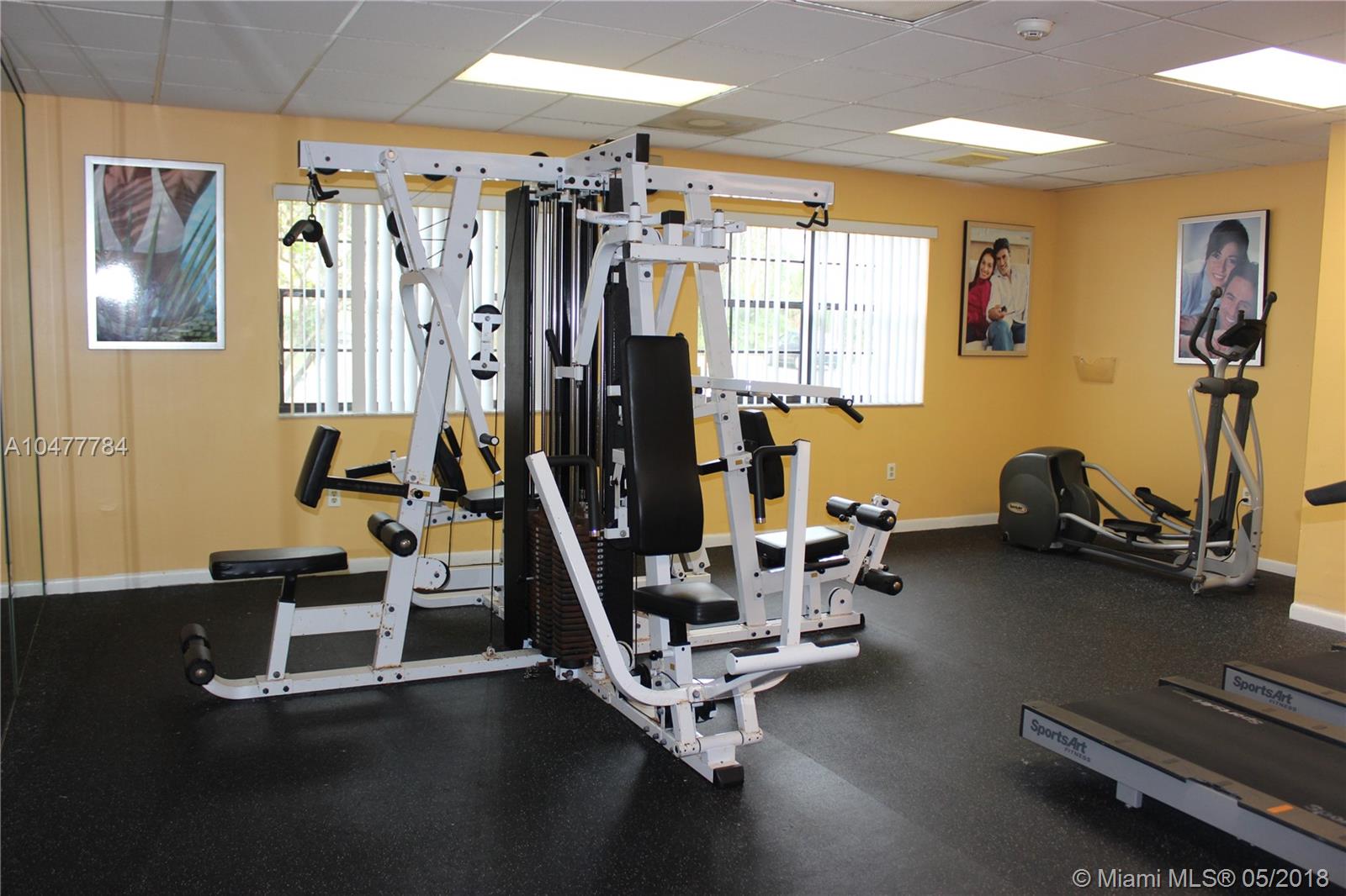 The Palms Of Pembroke Con - Residential Lease