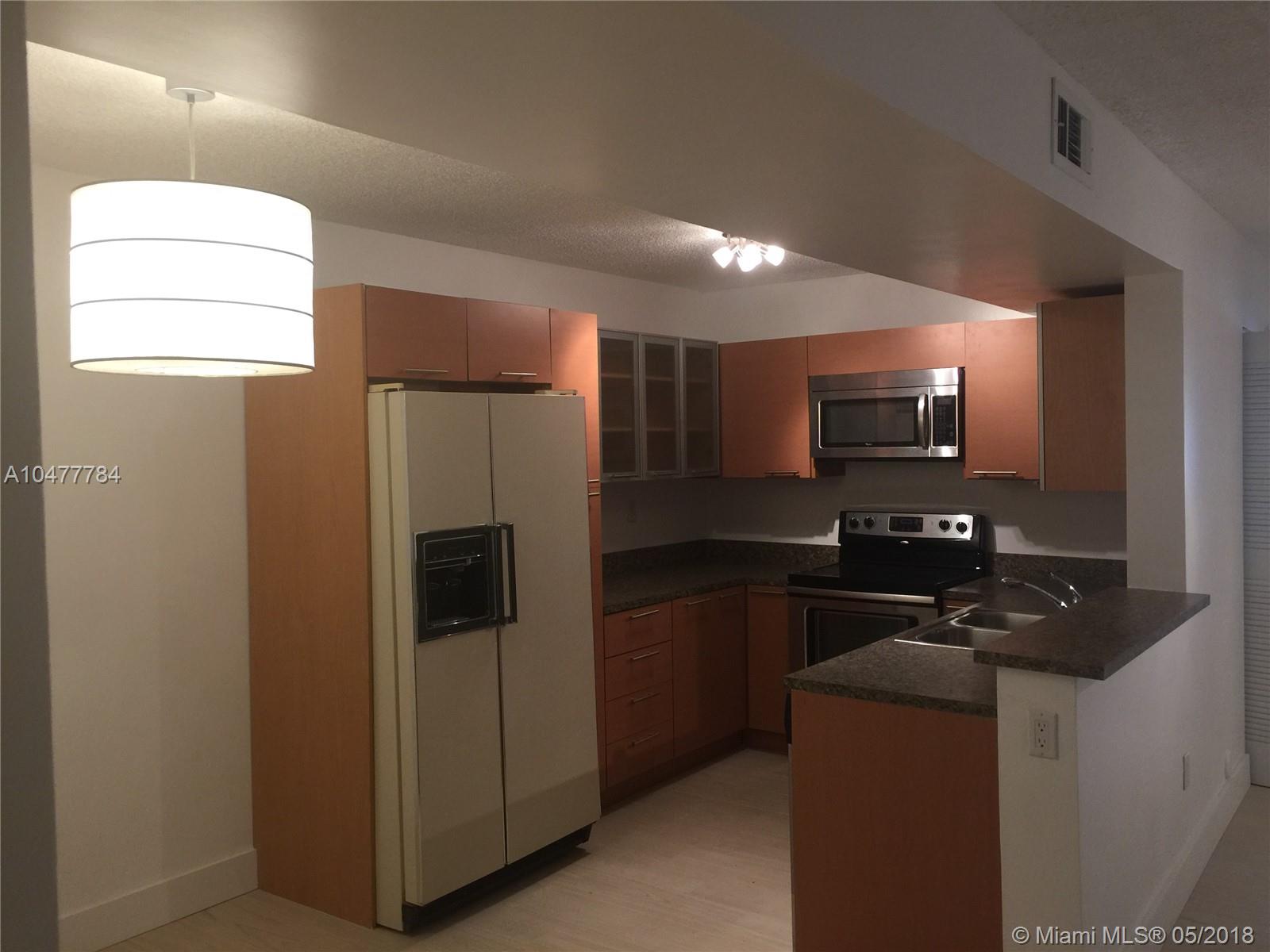 The Palms Of Pembroke Con - Residential Lease