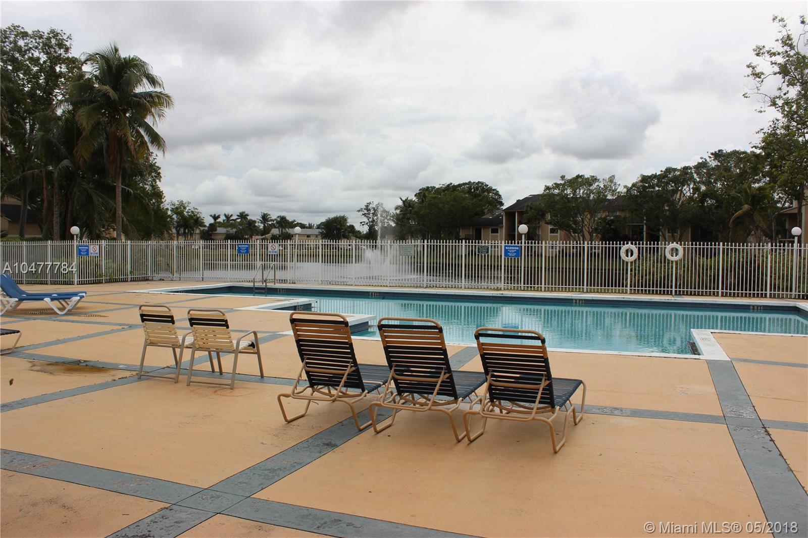 The Palms Of Pembroke Con - Residential Lease