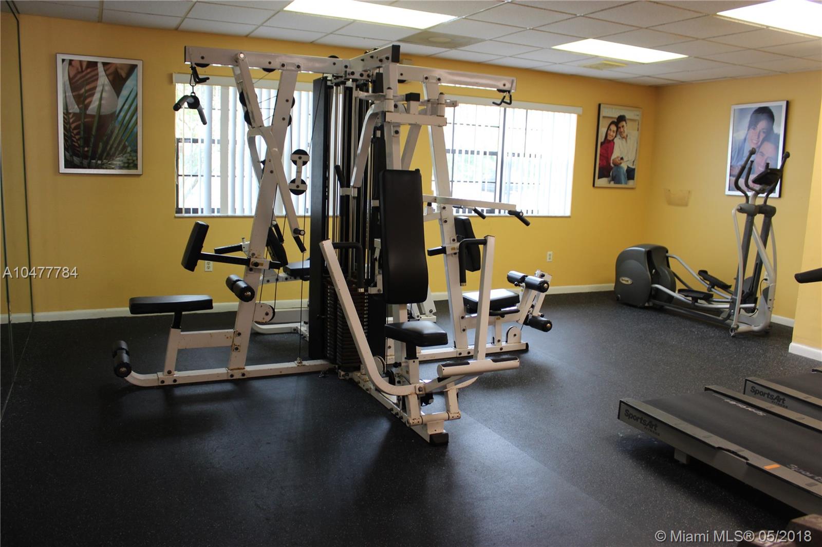 The Palms Of Pembroke Con - Residential Lease