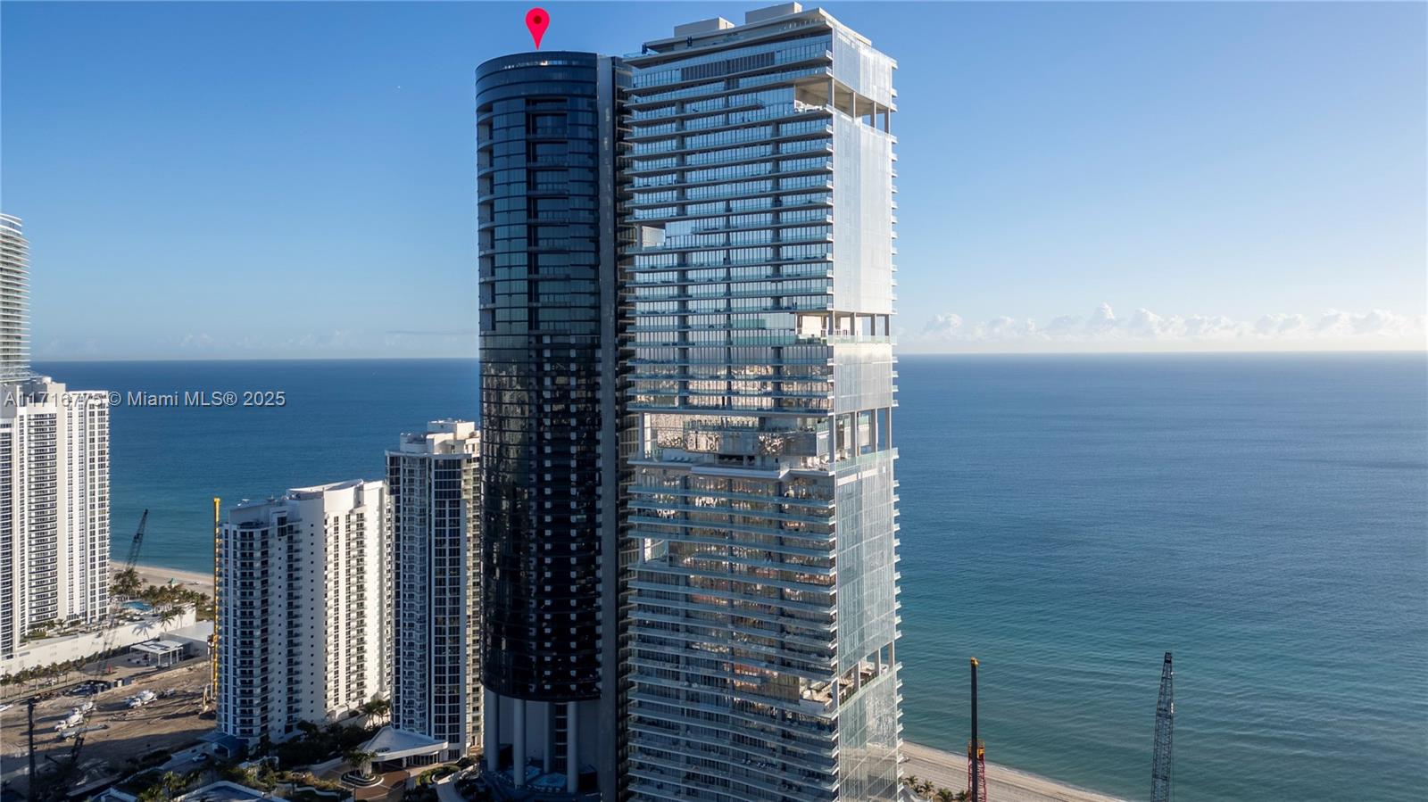 18555 COLLINS AVENUE COND - Residential