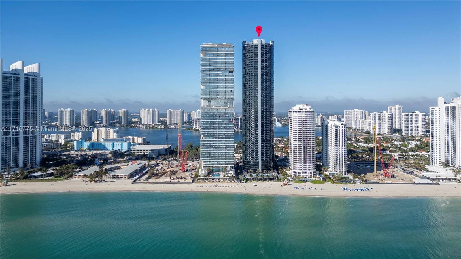 18555 COLLINS AVENUE COND - Residential