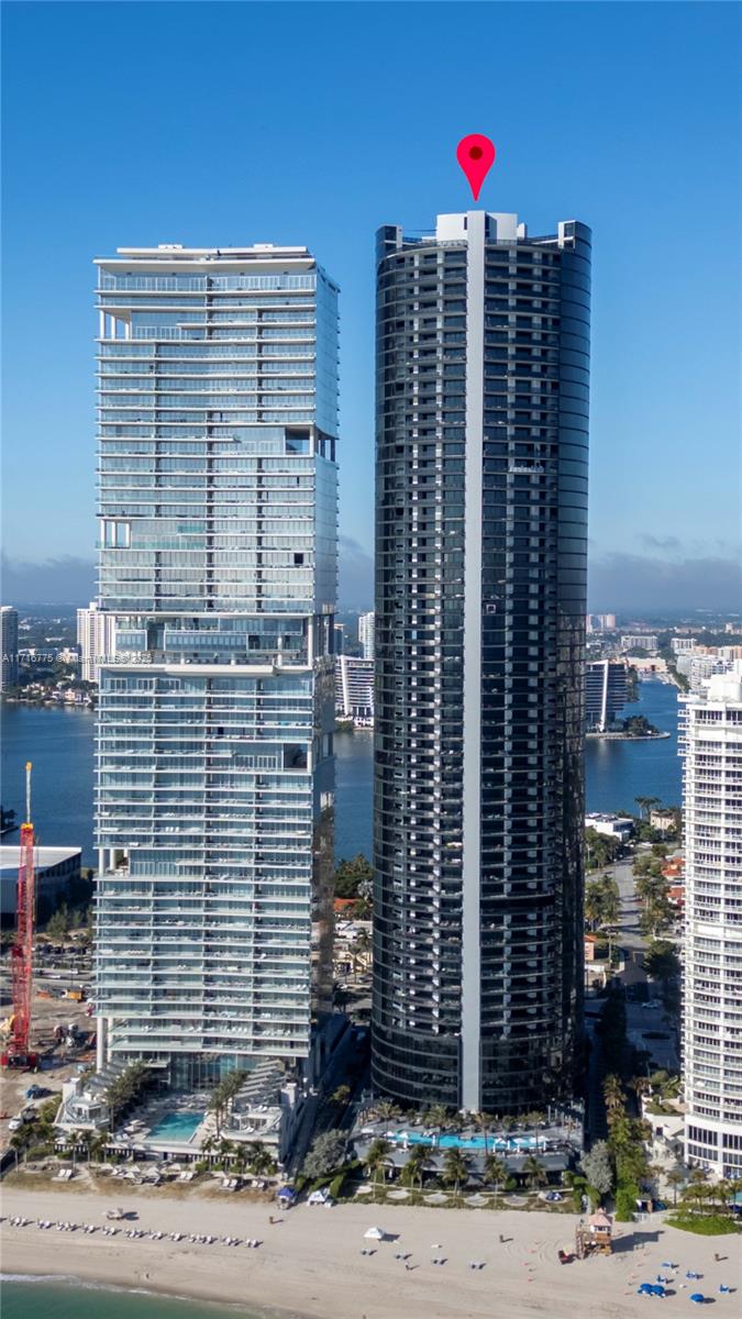 18555 COLLINS AVENUE COND - Residential