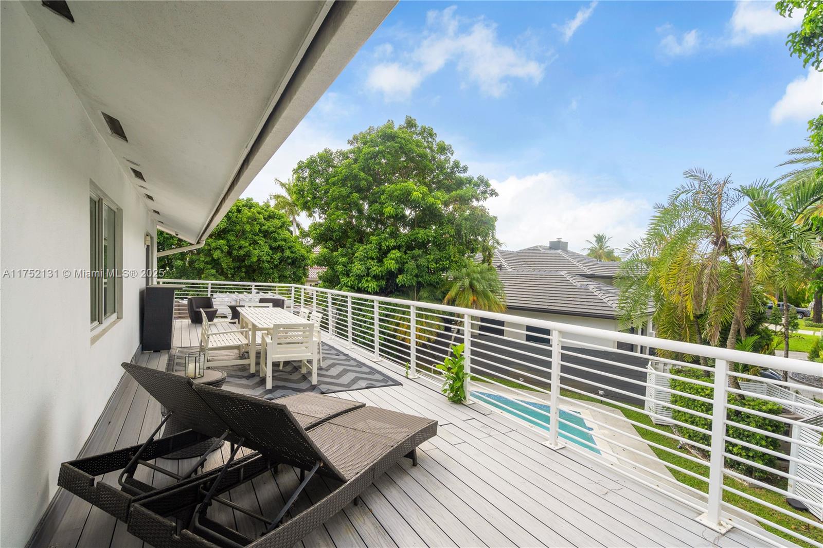 DORAL ESTATES - Residential