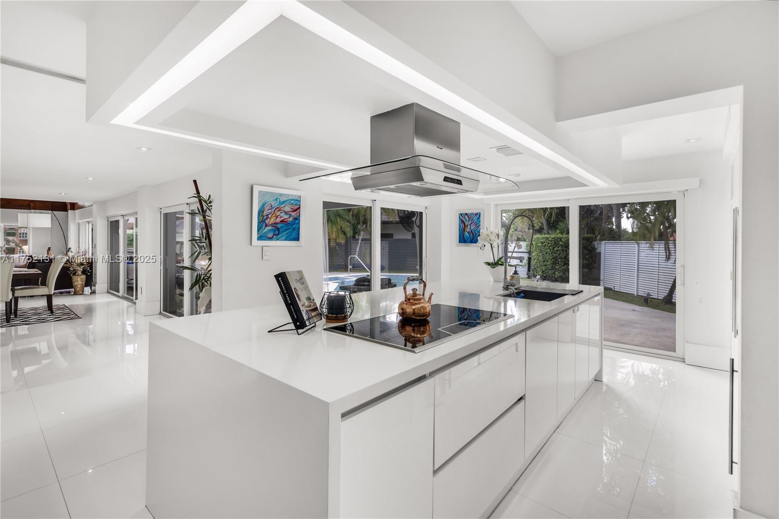 DORAL ESTATES - Residential