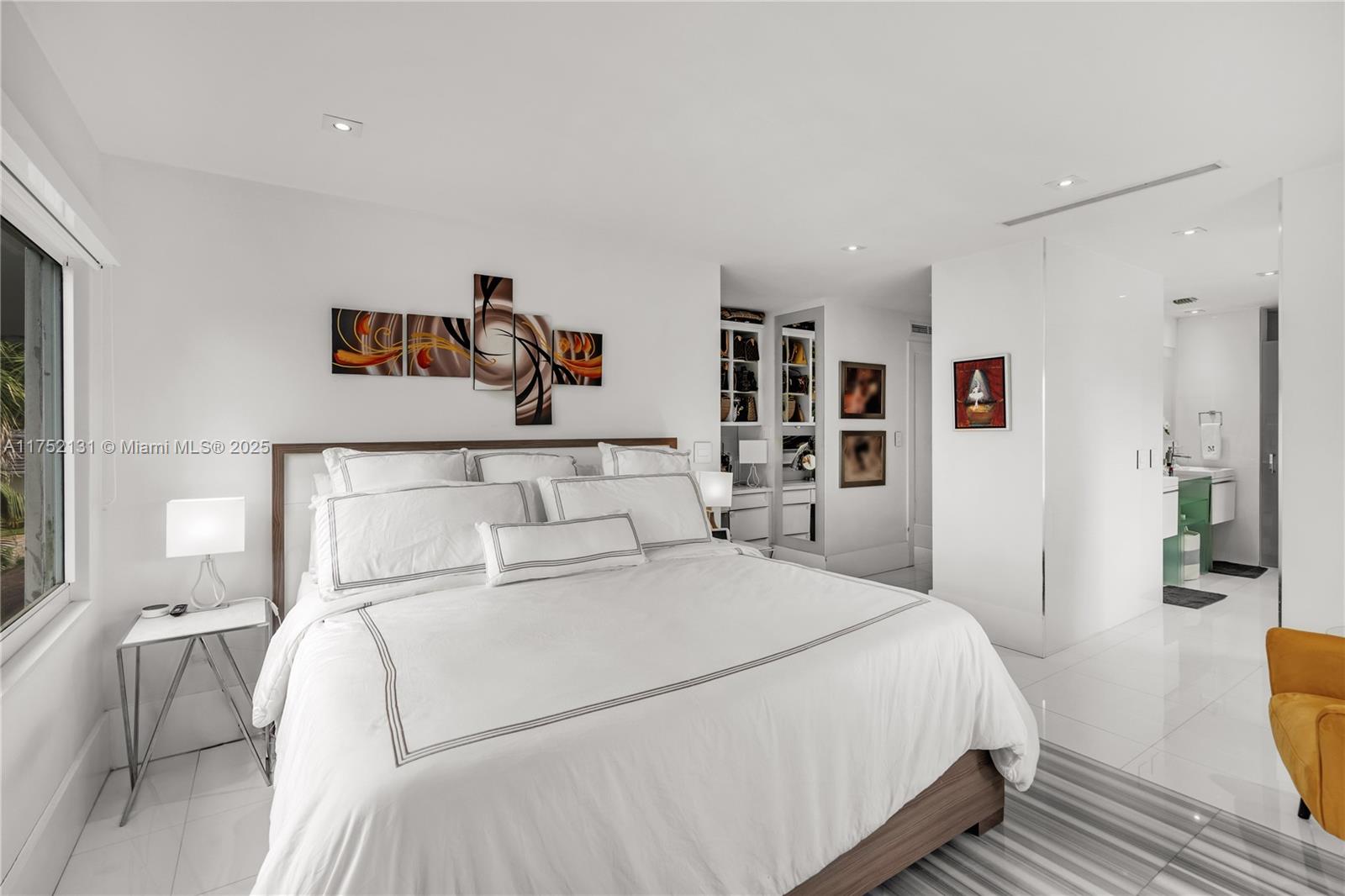 DORAL ESTATES - Residential