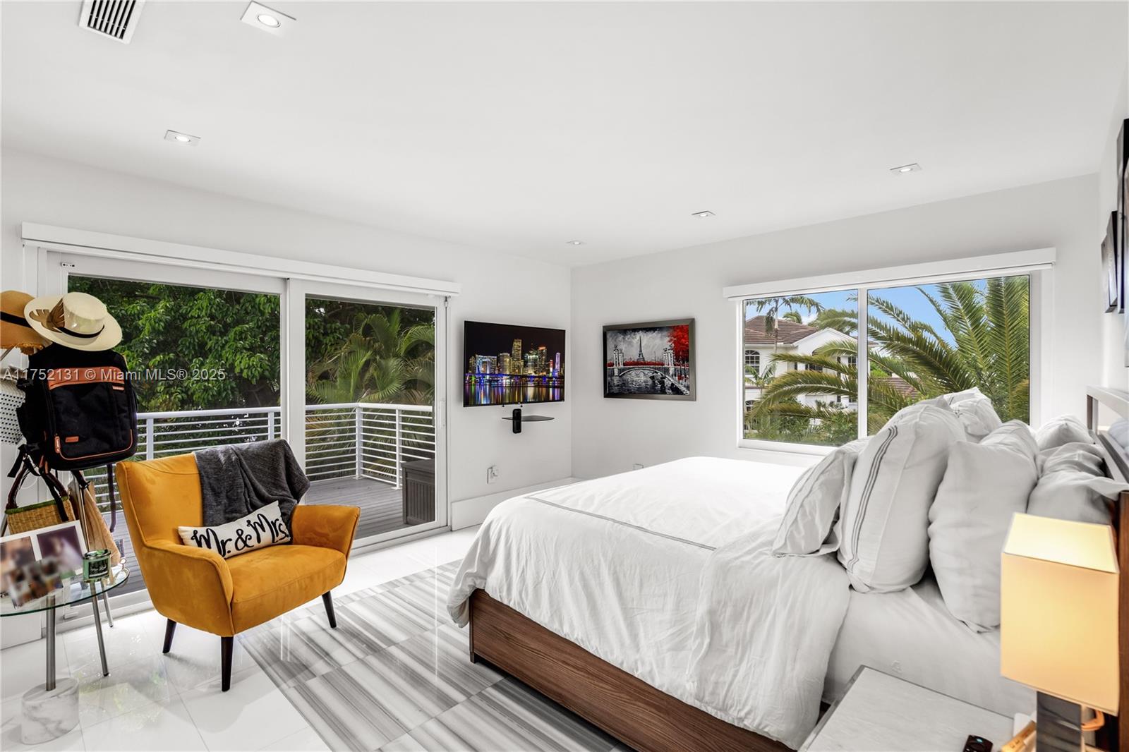 DORAL ESTATES - Residential