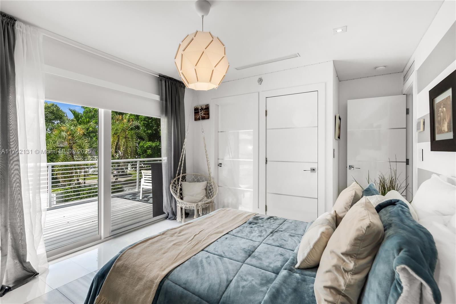 DORAL ESTATES - Residential