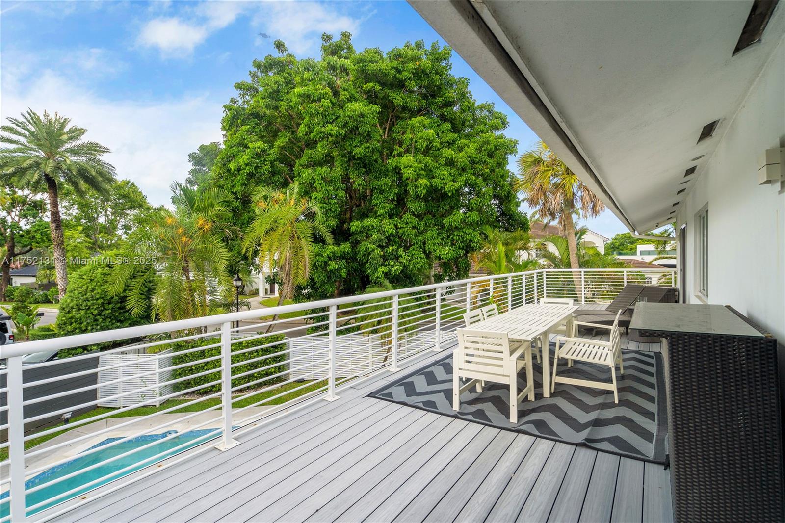 DORAL ESTATES - Residential