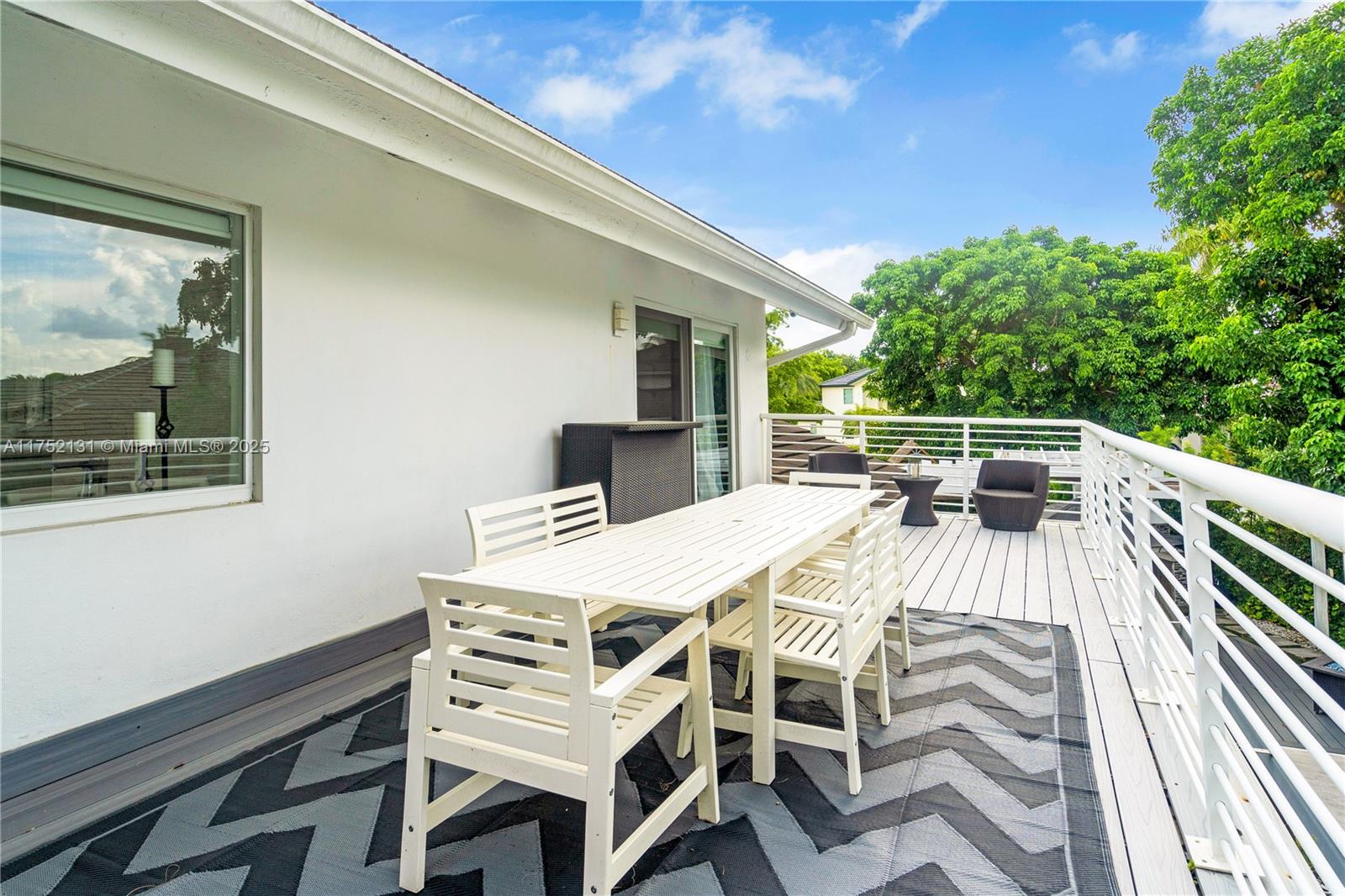 DORAL ESTATES - Residential