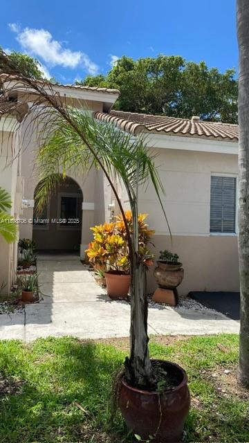 VILLAGES OF RENAISSANCE - Residential Lease