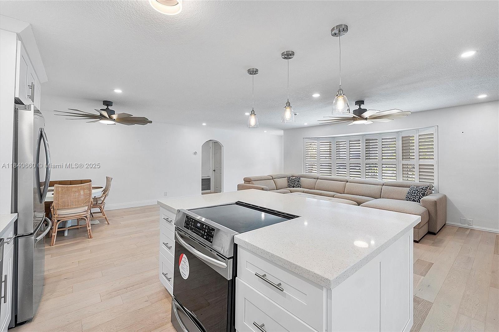 OAKLAND HILLS 4TH SEC - Residential