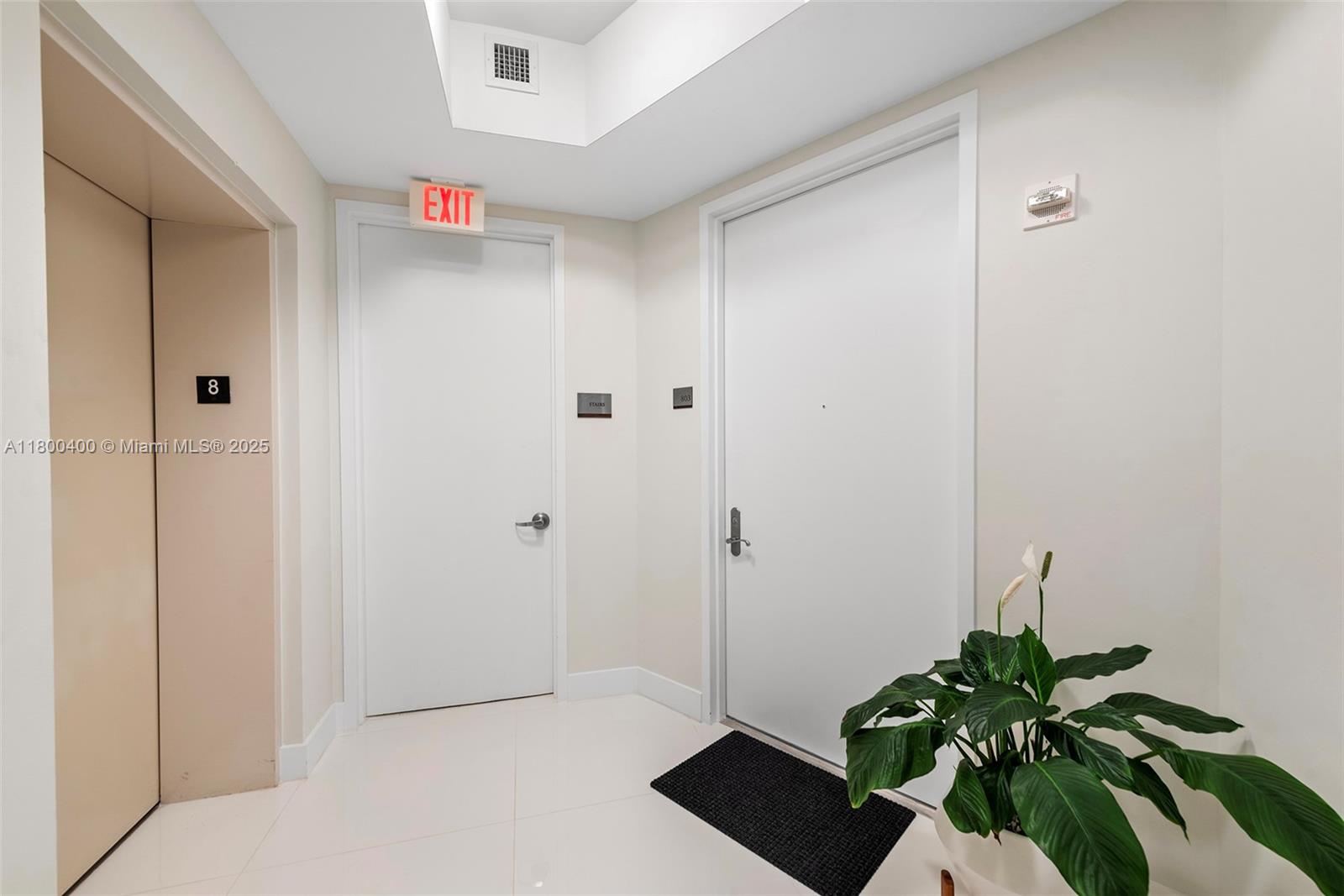 16001 Collins Ave 803