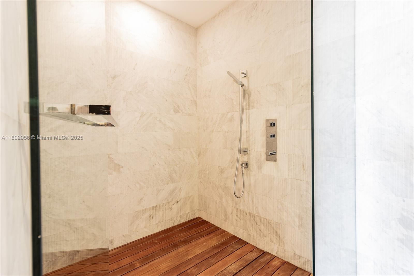 OCEANA BAL HARBOUR CONDO - Residential