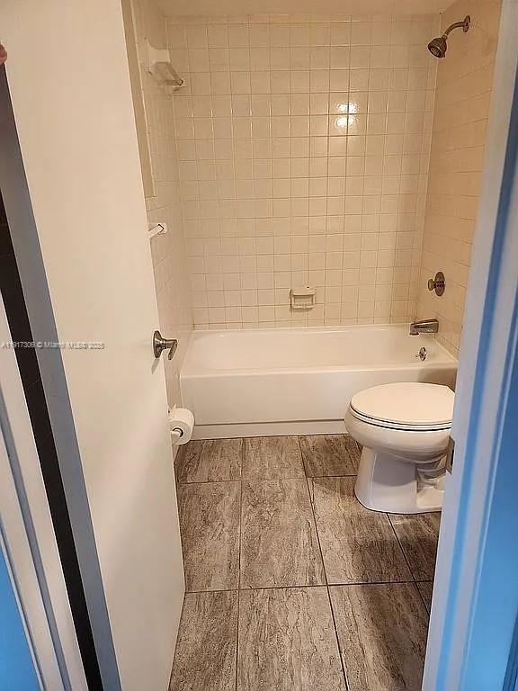 IMPERIAL APARTMENT CONDO - Residential