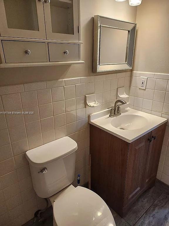 IMPERIAL APARTMENT CONDO - Residential