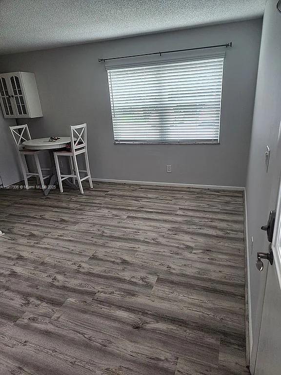 IMPERIAL APARTMENT CONDO - Residential