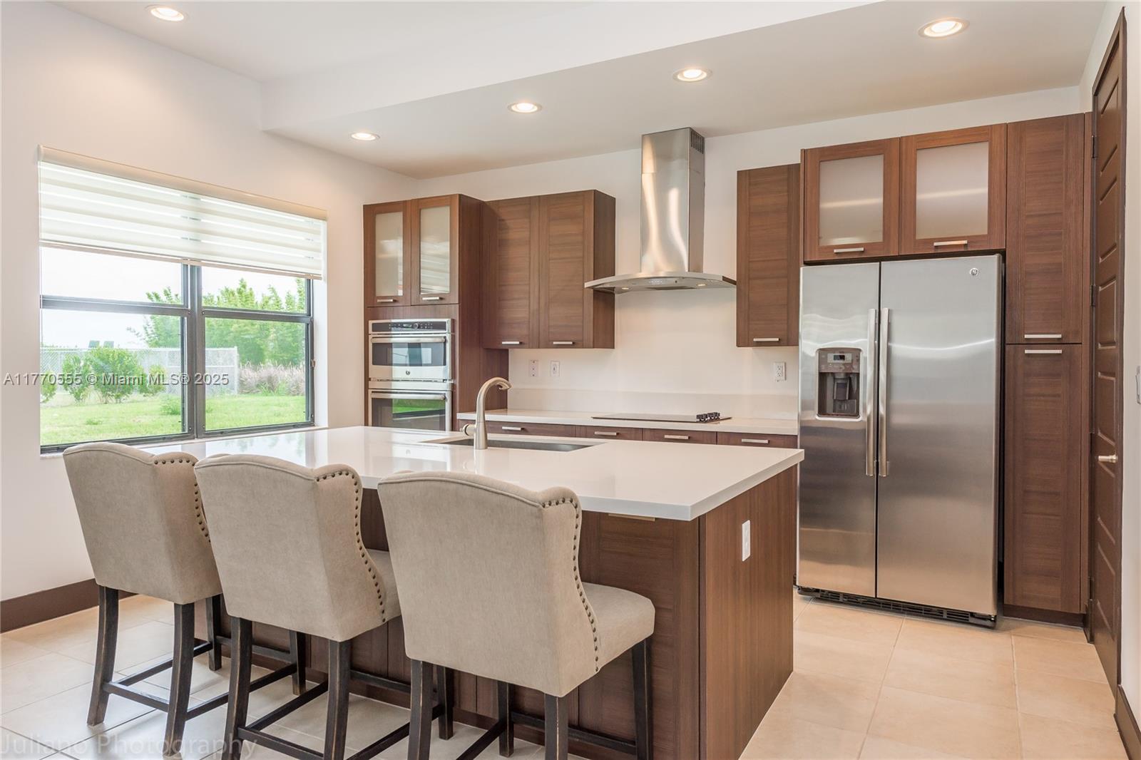 CRESTVIEW WEST - Residential