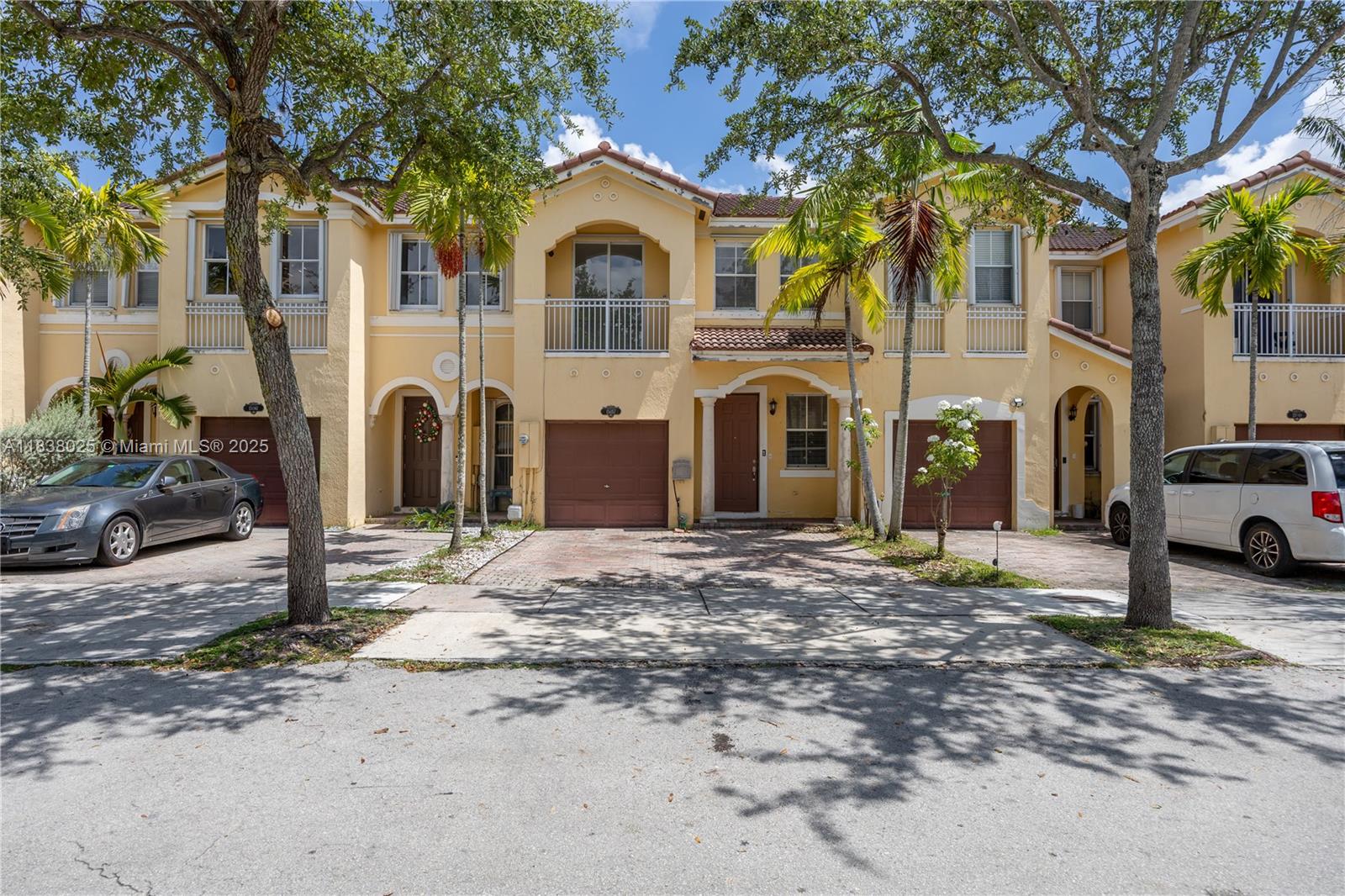 15057 SW 9th Ter, Miami, FL, 33194/$549,900 1 15057 SW 9th Ter