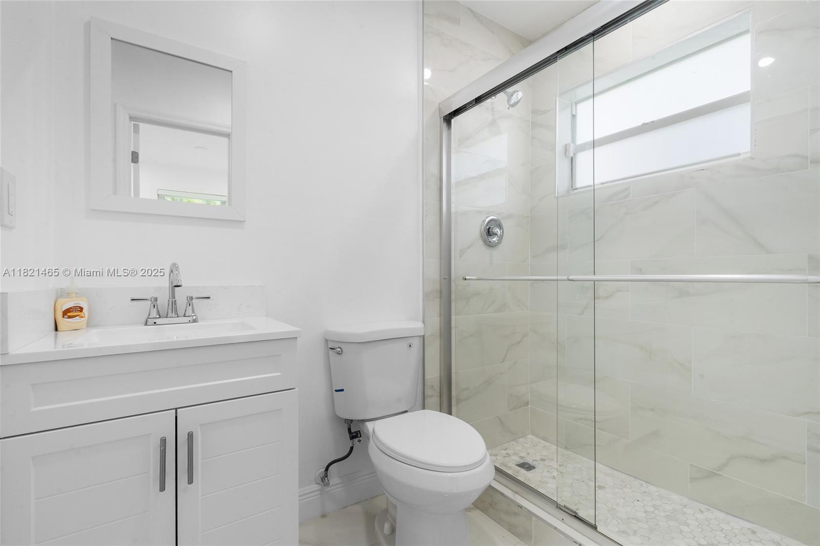 LINCOLN ESTS - Residential
