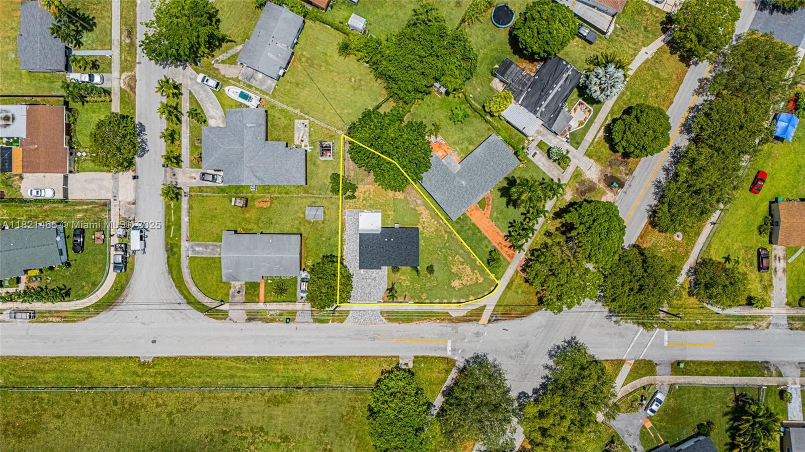 LINCOLN ESTS - Residential