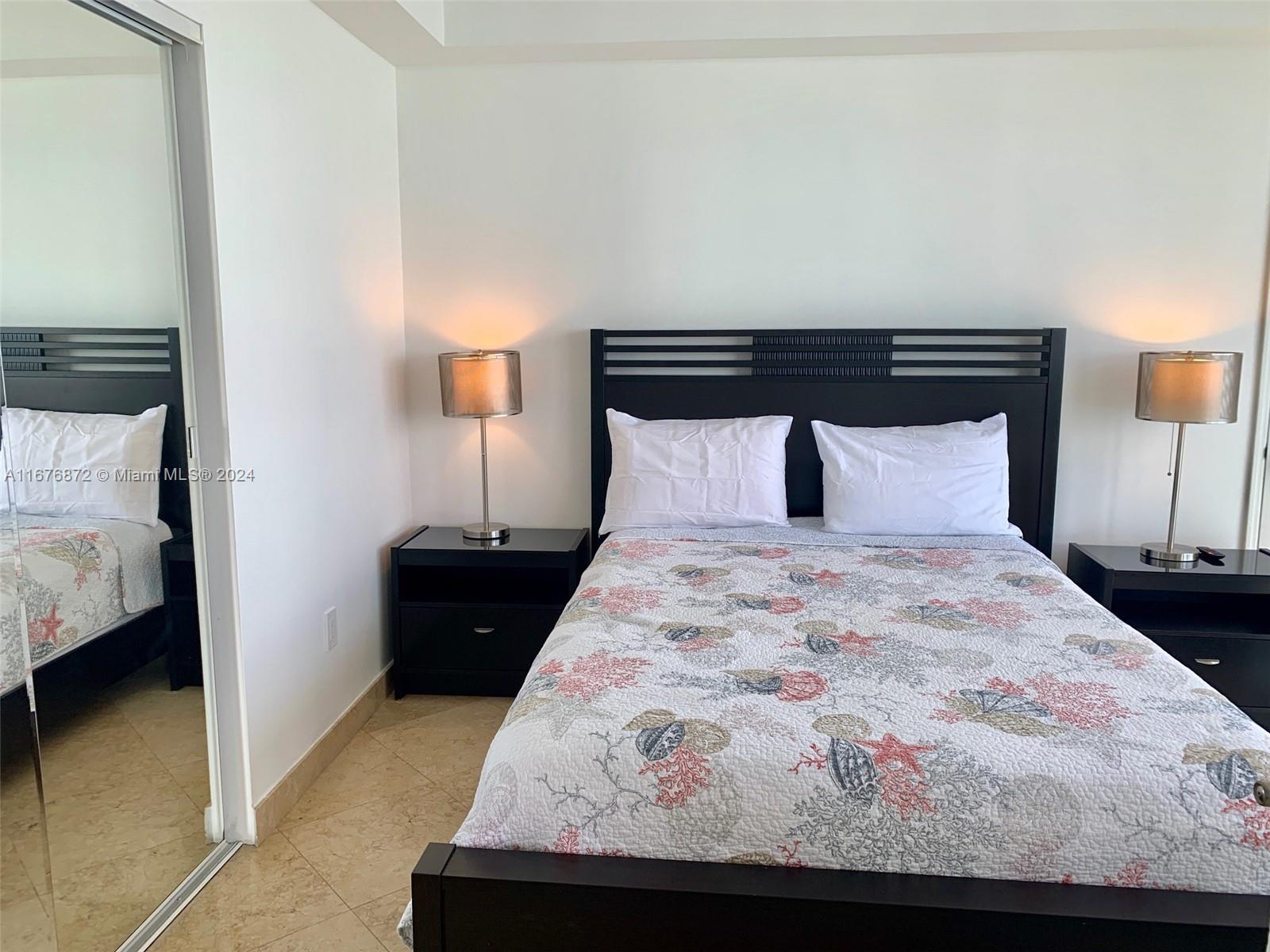 THE PINNACLE CONDO - Residential