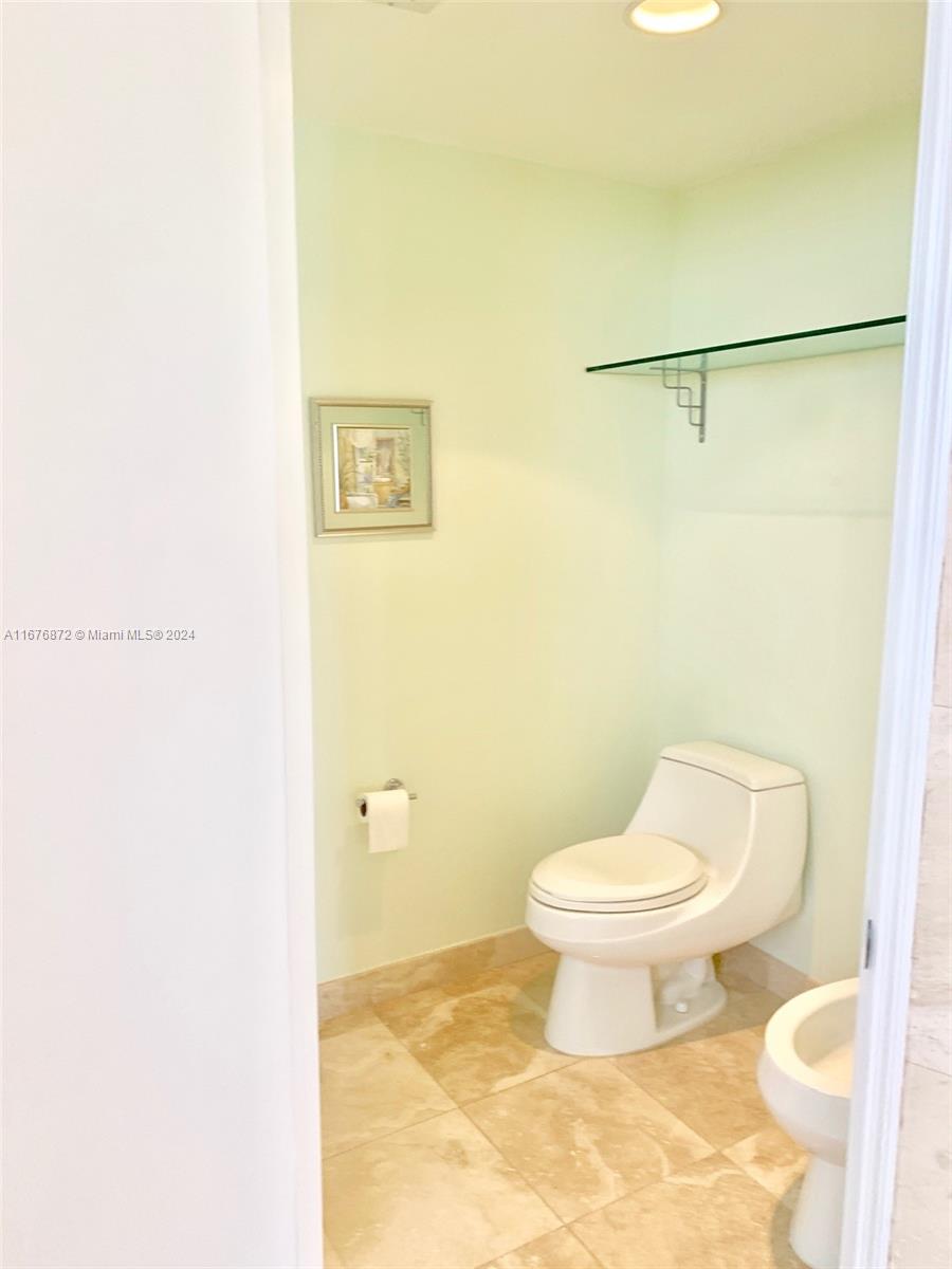 THE PINNACLE CONDO - Residential