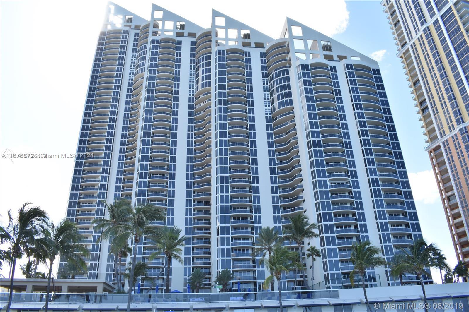 THE PINNACLE CONDO - Residential