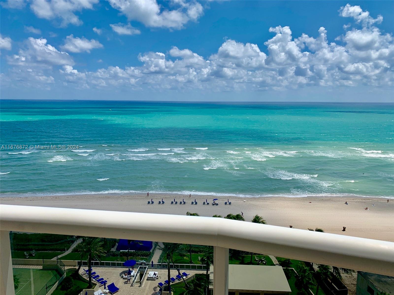 THE PINNACLE CONDO - Residential