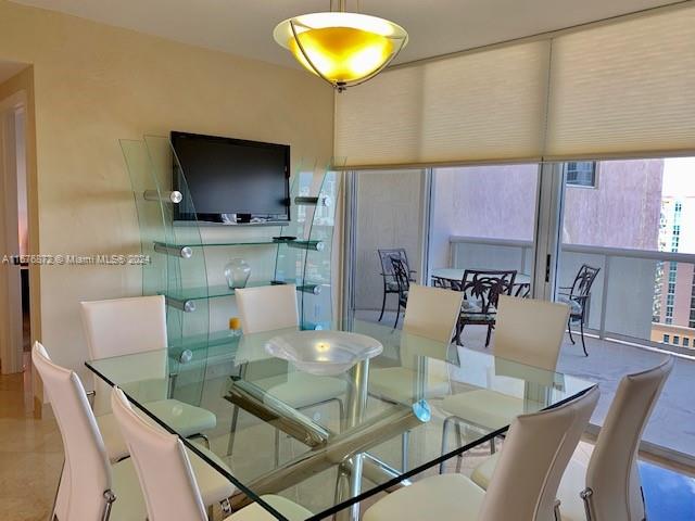 THE PINNACLE CONDO - Residential