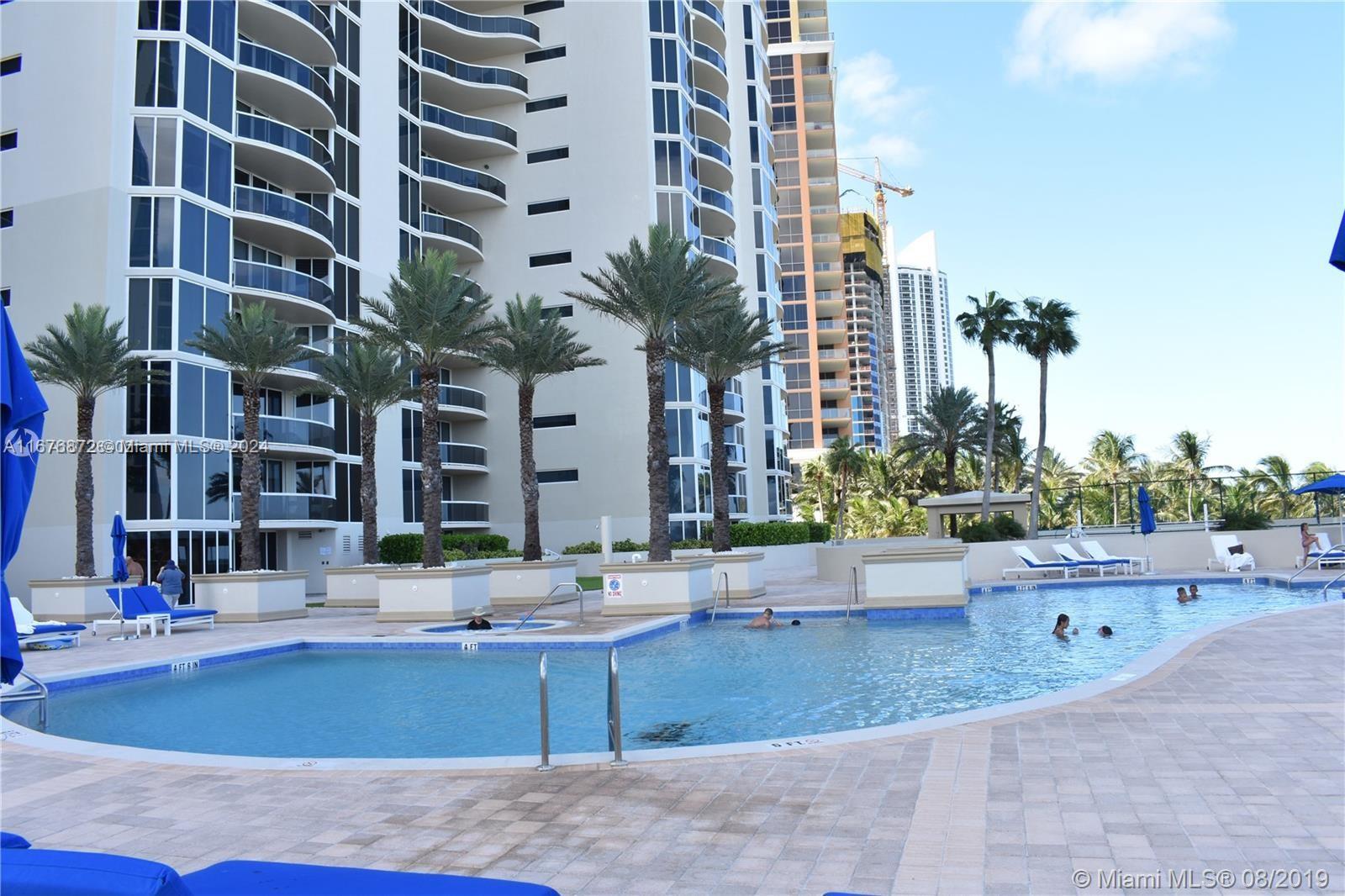 THE PINNACLE CONDO - Residential