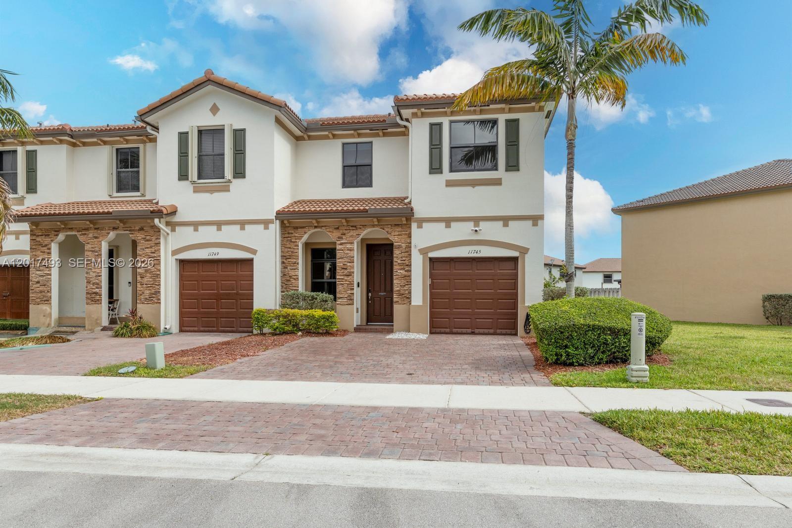 SILVER PALM WEST - Residential