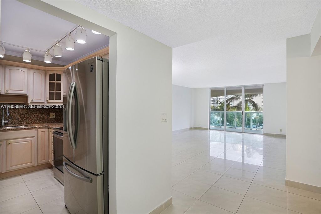 Photo of 3800 S Ocean Dr #414, Hollywood, FL 33019 (MLS # A12009888)