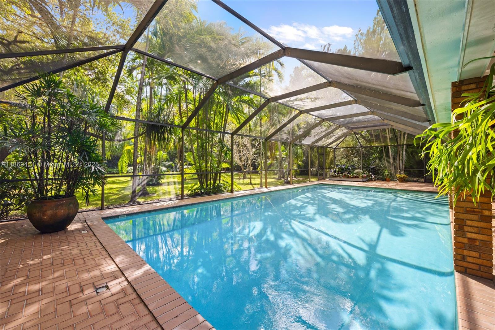 HUTCHINSON SUB - Residential