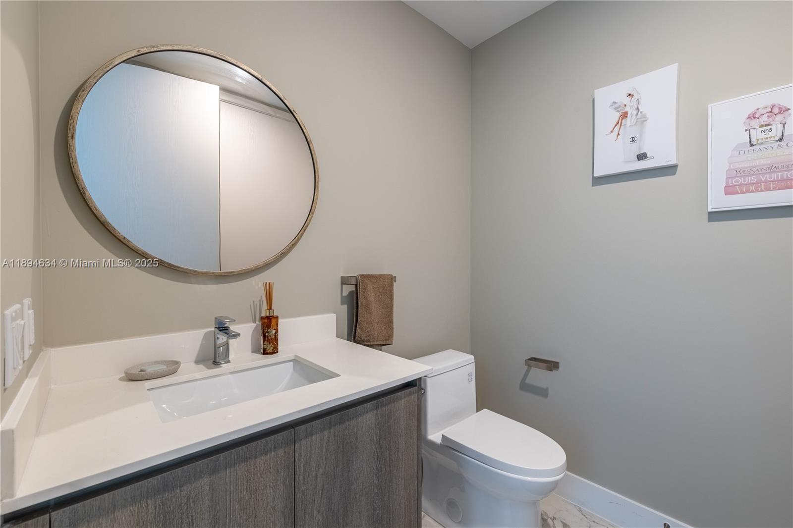 AURORA CONDOMINIUM - Residential Lease