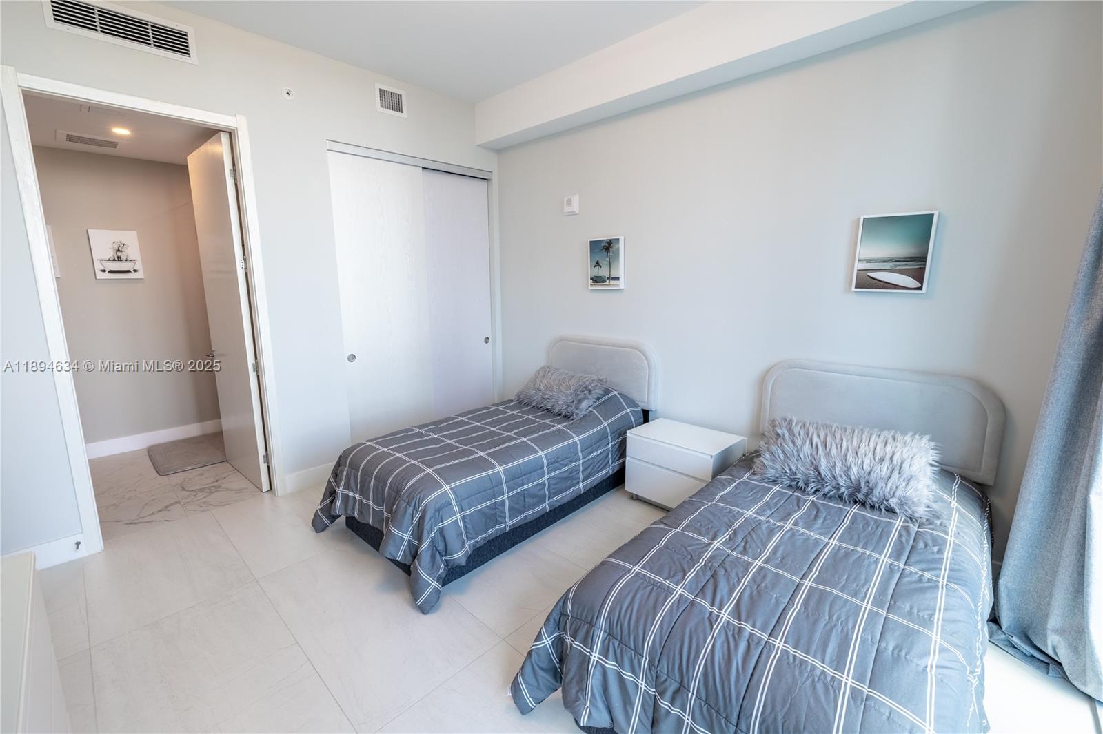 AURORA CONDOMINIUM - Residential Lease