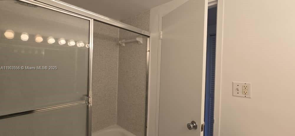 MIRADOR 1200 CONDO - Residential