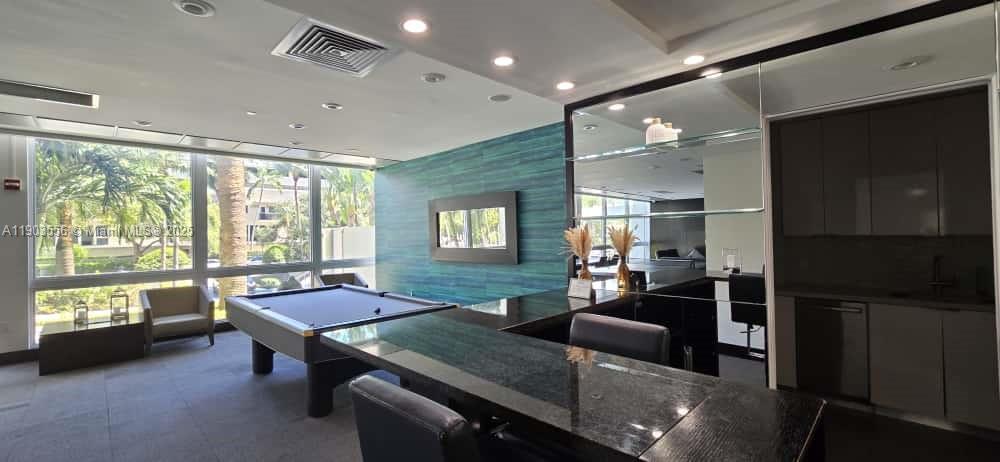 MIRADOR 1200 CONDO - Residential