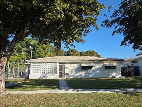 Photo of 8235 SW 62nd Pl, Miami, FL 33143 (MLS # A11932448)