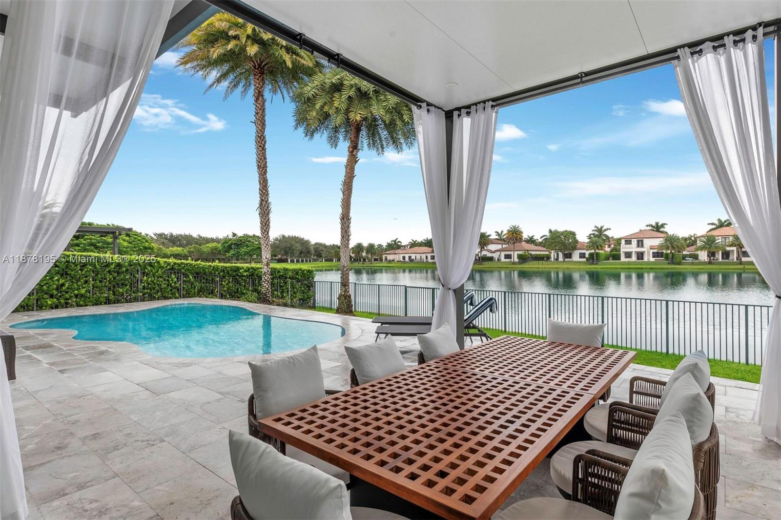 MONTERRA - Residential