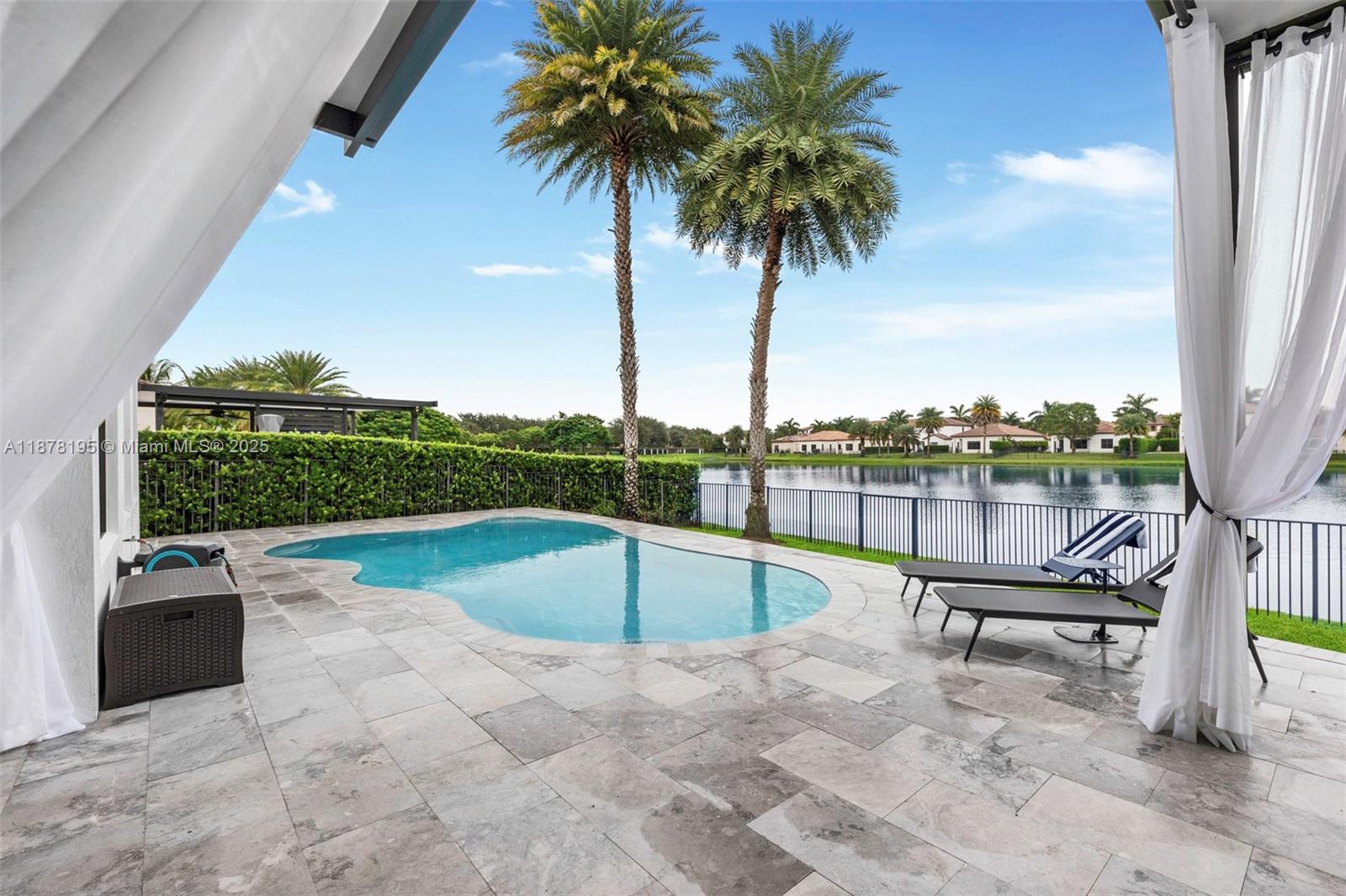 MONTERRA - Residential