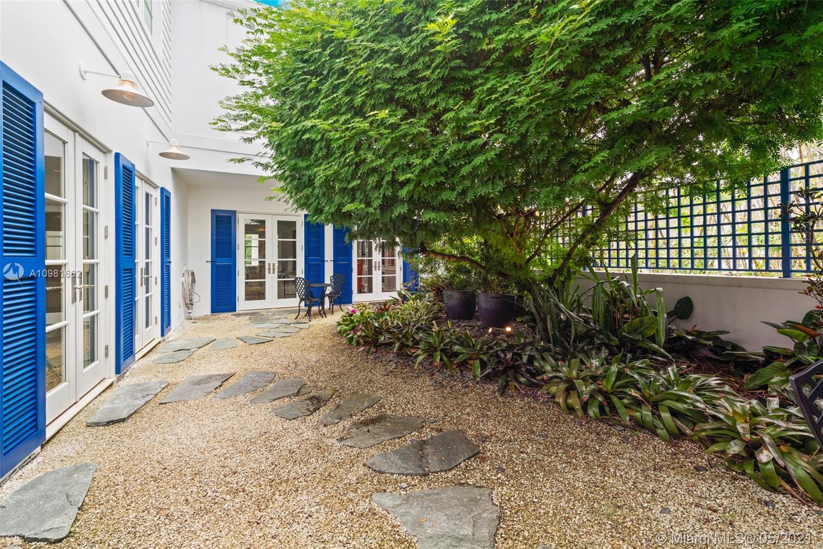 CAPE FLORIDA SUB SEC 3 - Residential