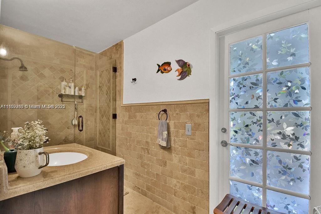 GRIFFIN 345 PLAT - Residential Lease