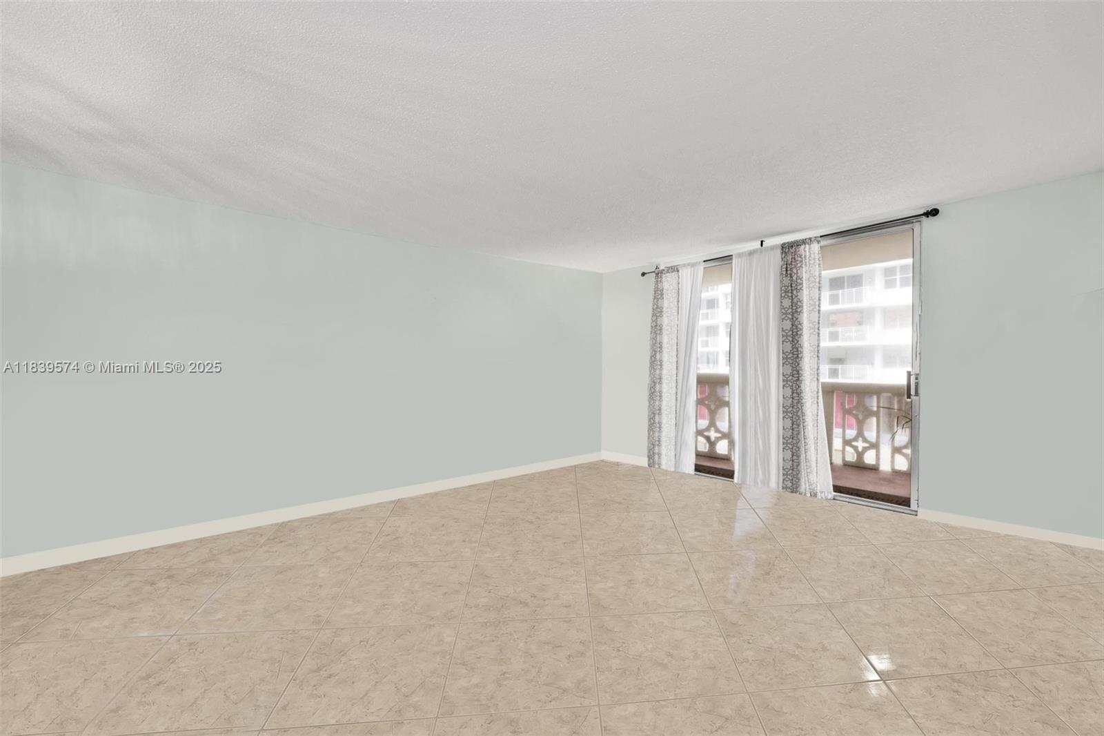 1825 S Ocean Dr 204