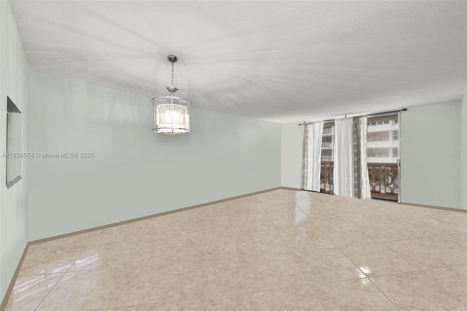 1825 S Ocean Dr 204