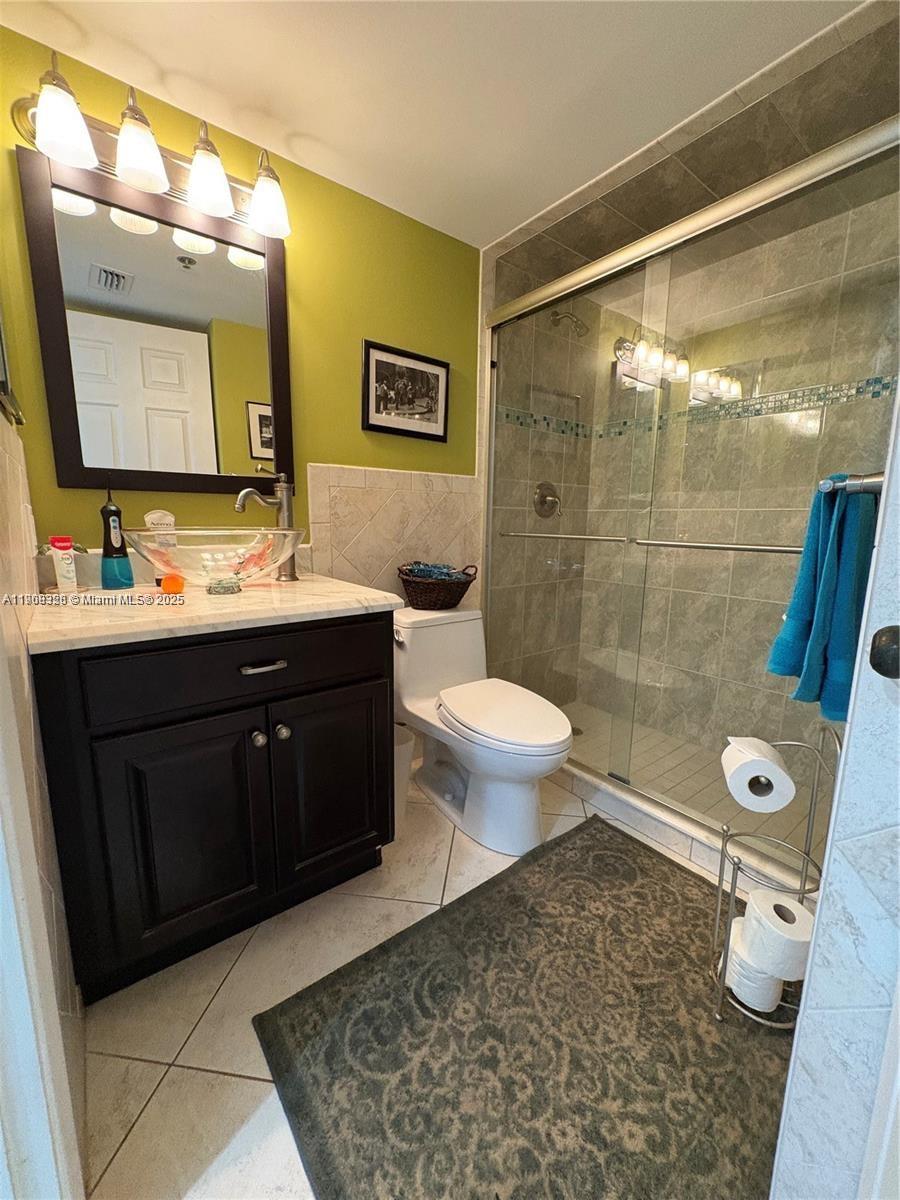 JUPITER BAY EAST CONDO - Residential