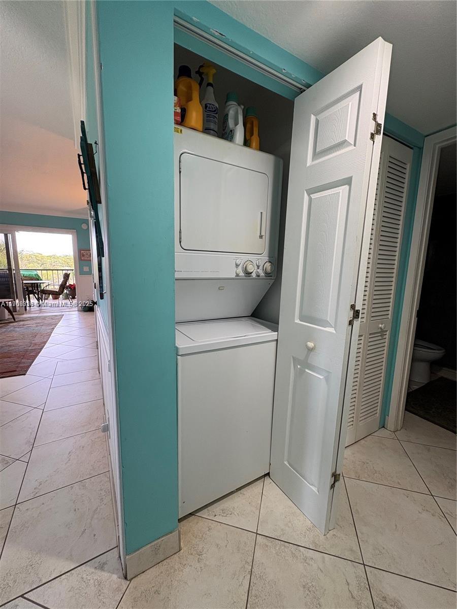 JUPITER BAY EAST CONDO - Residential