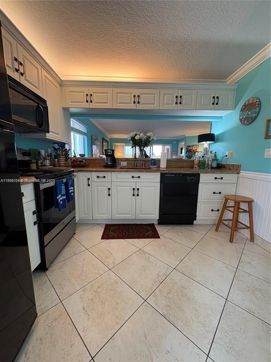 JUPITER BAY EAST CONDO - Residential