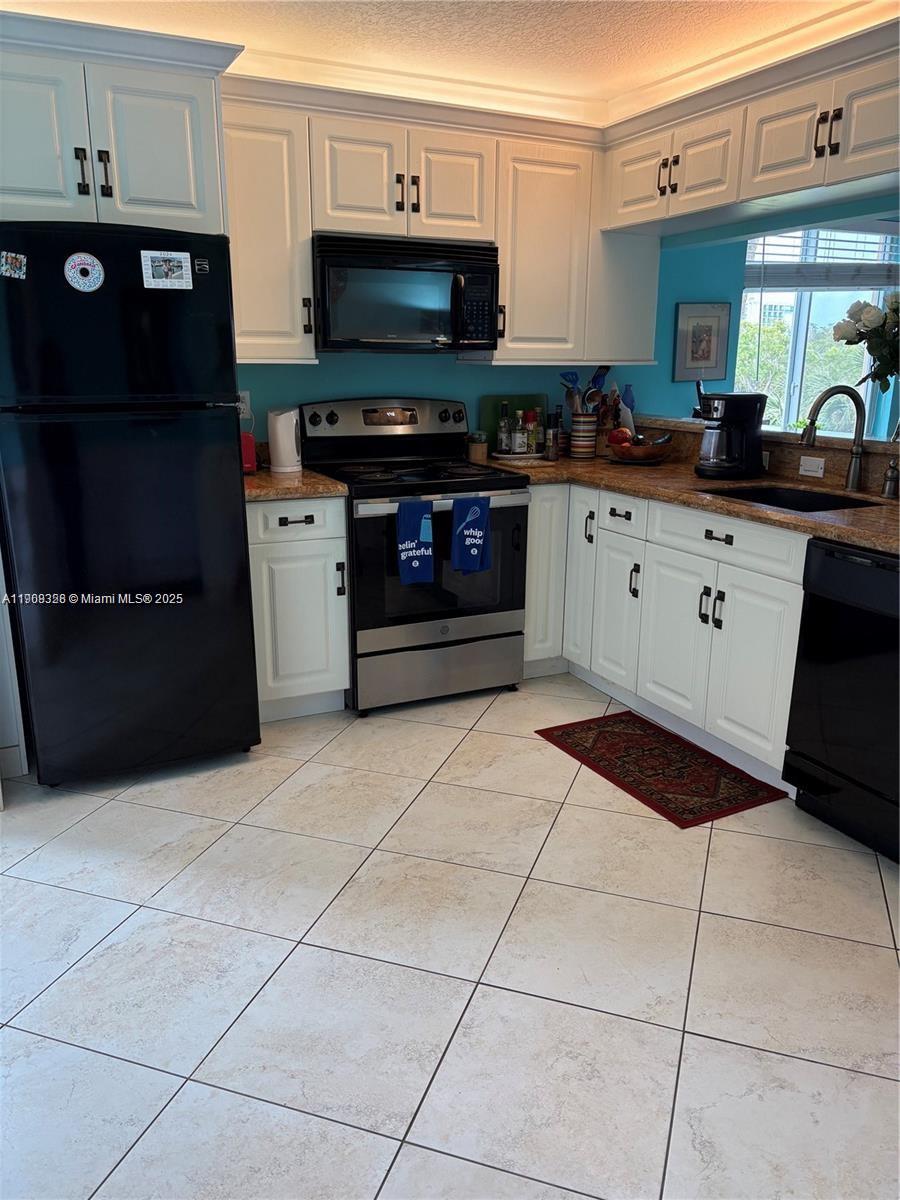 JUPITER BAY EAST CONDO - Residential