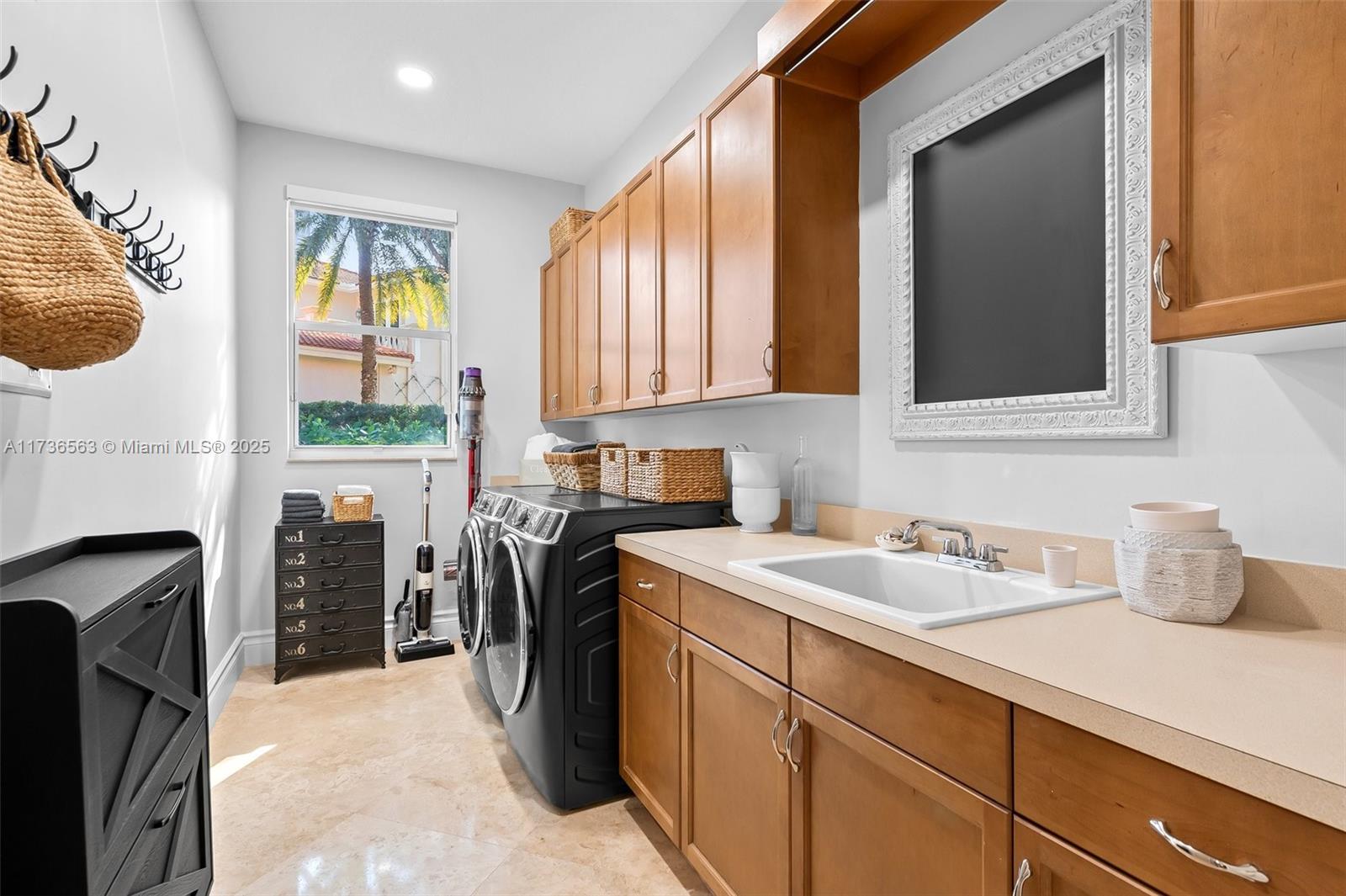 KAPOK GROVE ESTATES - Residential